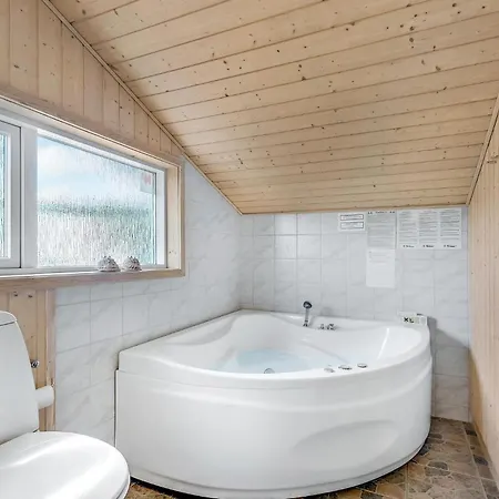 Stunning Home In Haderslev With Wifi